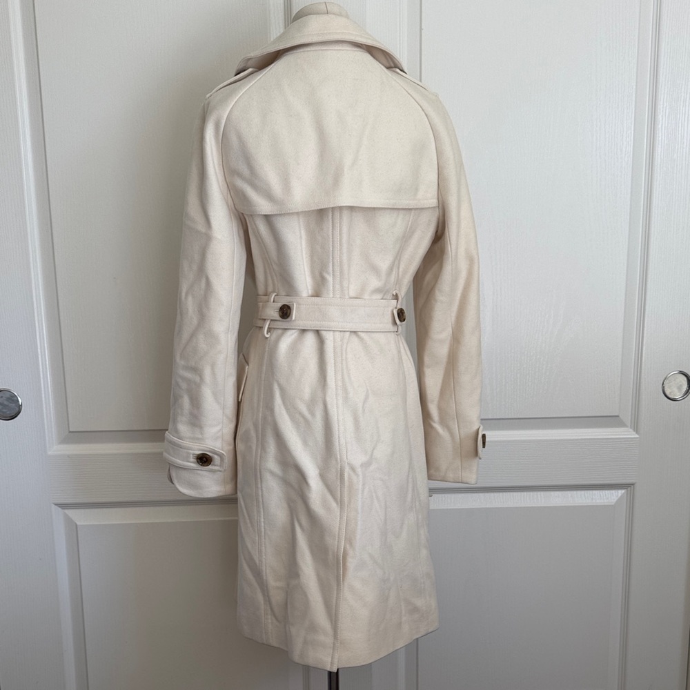 Banana Republic Light Beige Trench Coat - Picture 3 of 5